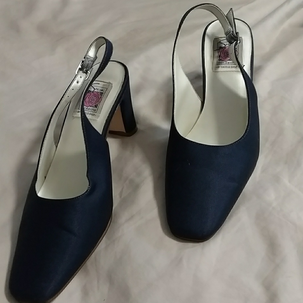 Dyable Navy slingback heels